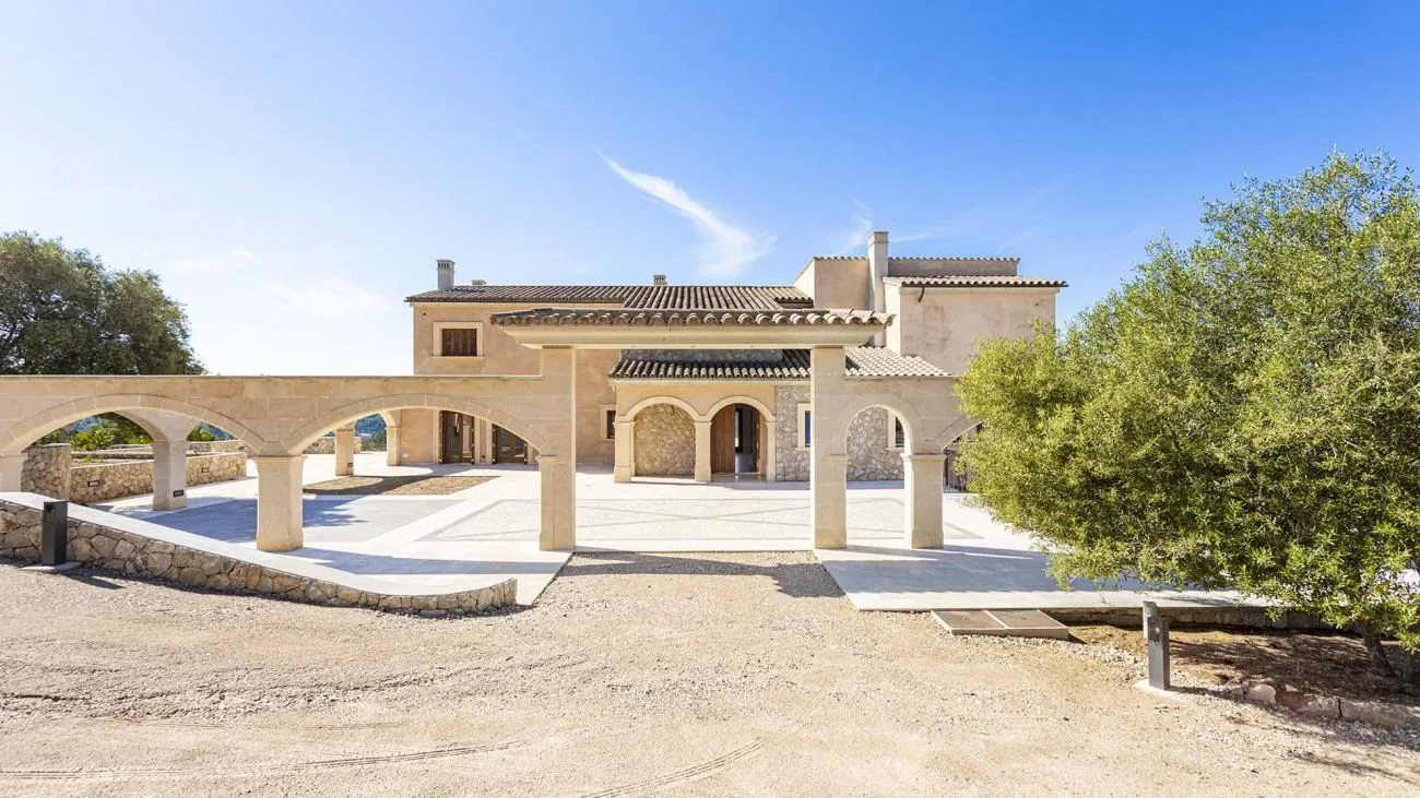 Fachada de piedra mallorquina